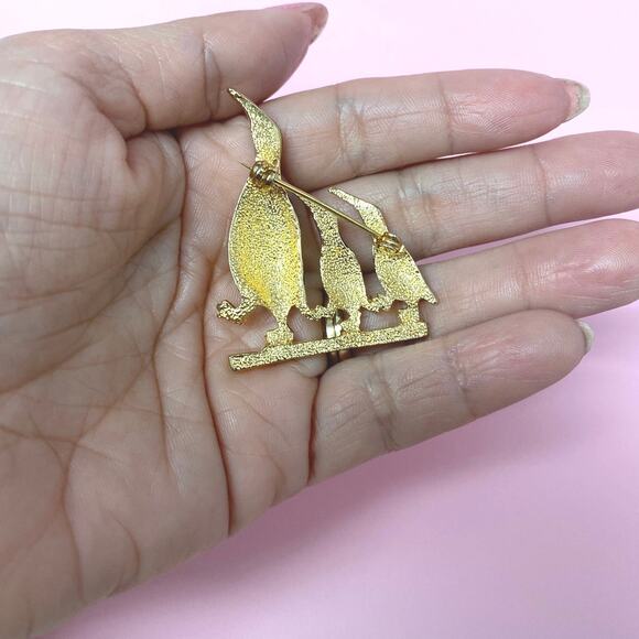 Vintage Enamel Penguin Family Brooch with Rhinestones - Picture 4 of 4